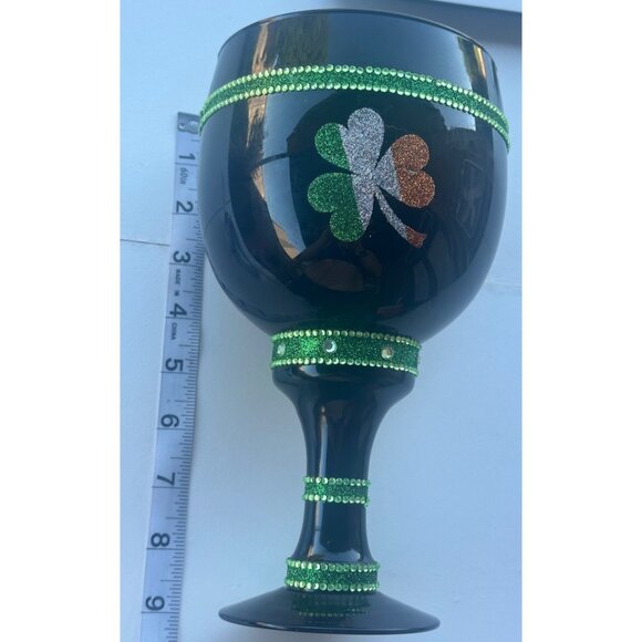 Kiss Me I'm Irish Glittery Large Stemmed Drinking Cup w/Shamrock 40 oz. 9" Tall - Picture 9 of 12